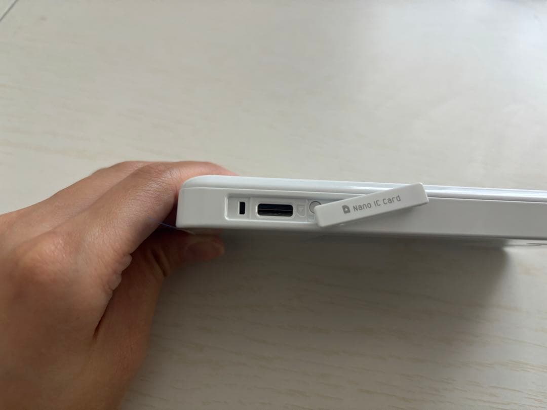 【美品】Speed Wi-Fi 5G X12 モバイルルーター White
