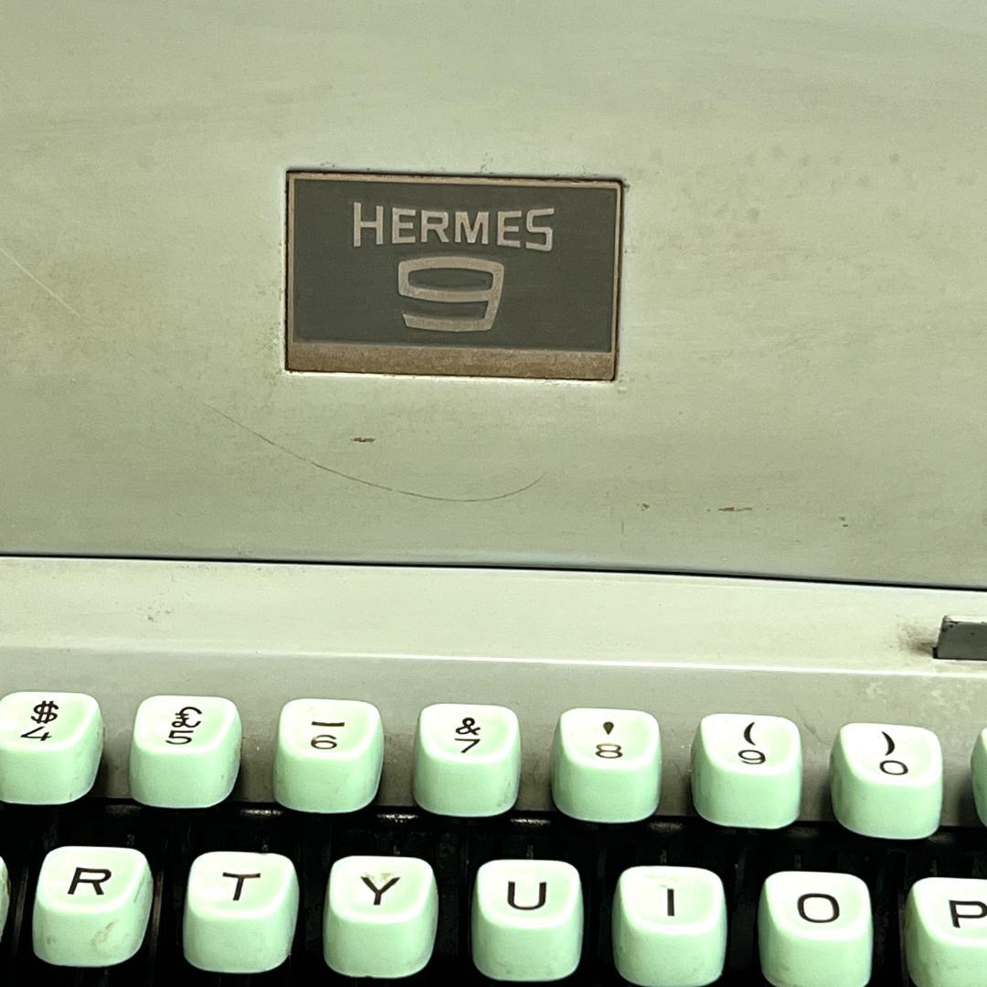 タイプライター　Hermes 9 、動作確認済み、スイス製、1960年代、レトロ