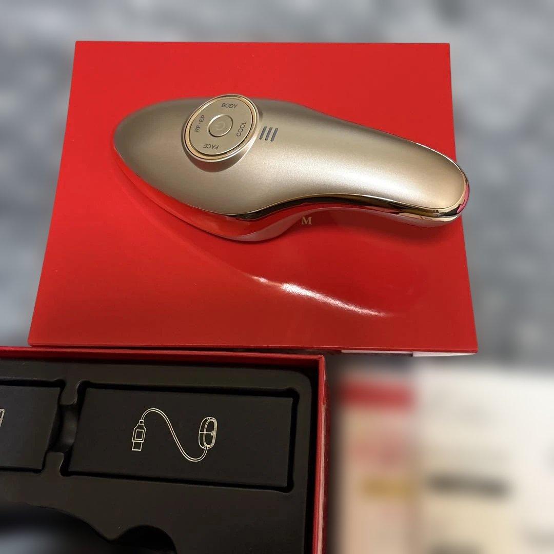 【新品未使用】Ikko Meラボン・エクラ美顔器