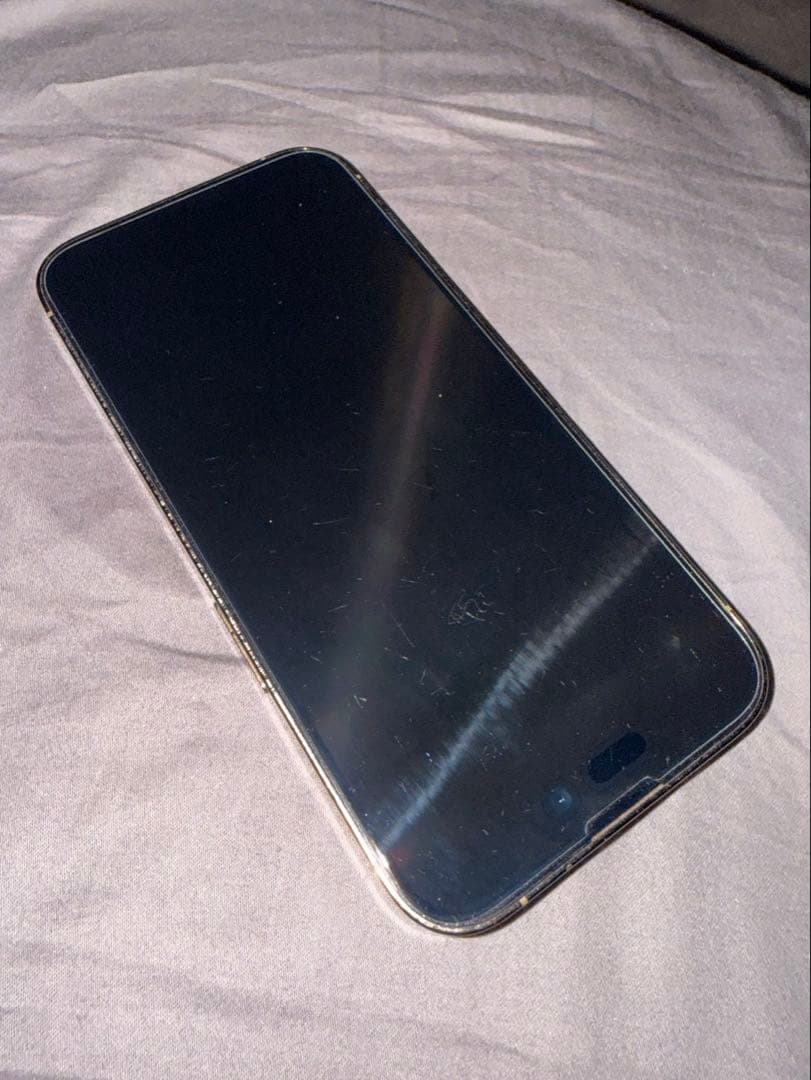 Apple iPhone 14 Pro ゴールド