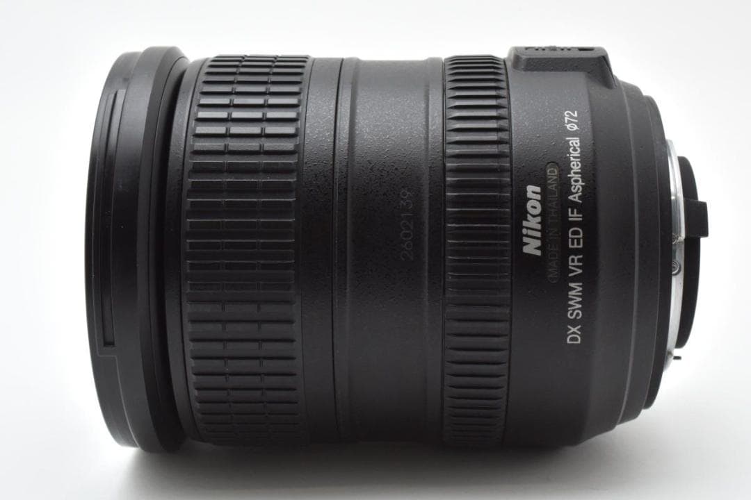 動作品 NIKON AF-S DX NIKKOR 18-200mm VR