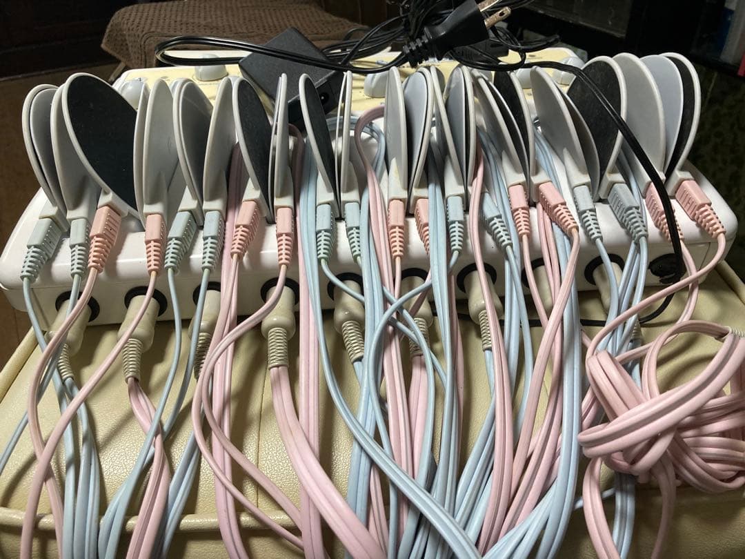 タカラベルモントベルシェイプ低周波掃除機器⭐︎