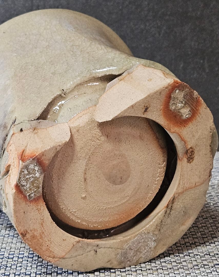 萩焼　名工　守繁栄徹 作　旅枕　鬼萩 花入れ　掛け花入　共箱　茶道具　茶器