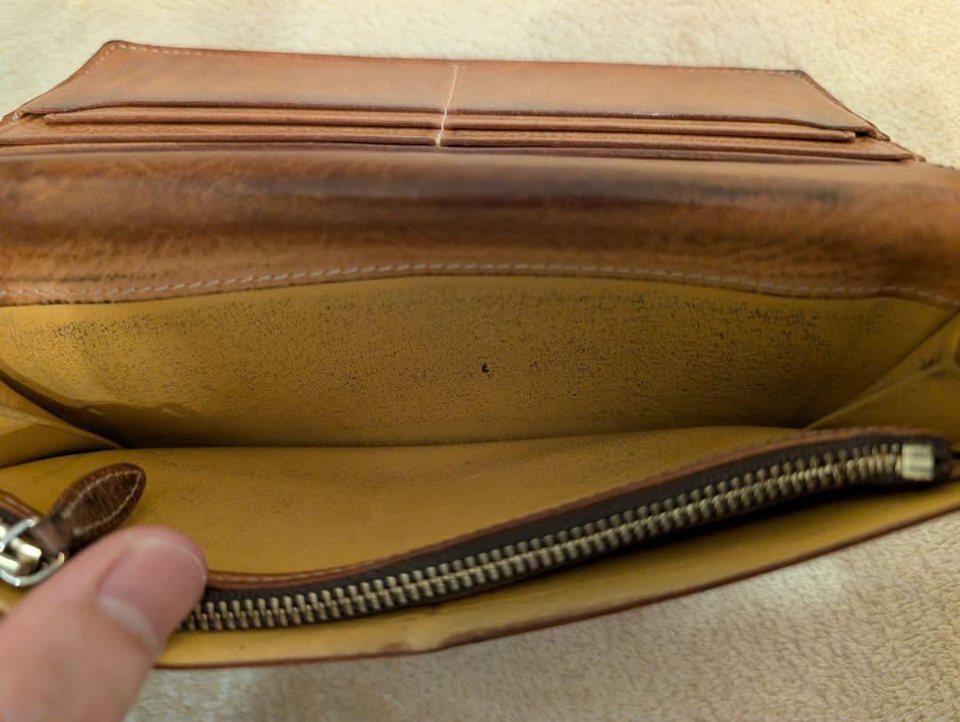ガンゾ　レザー　長財布