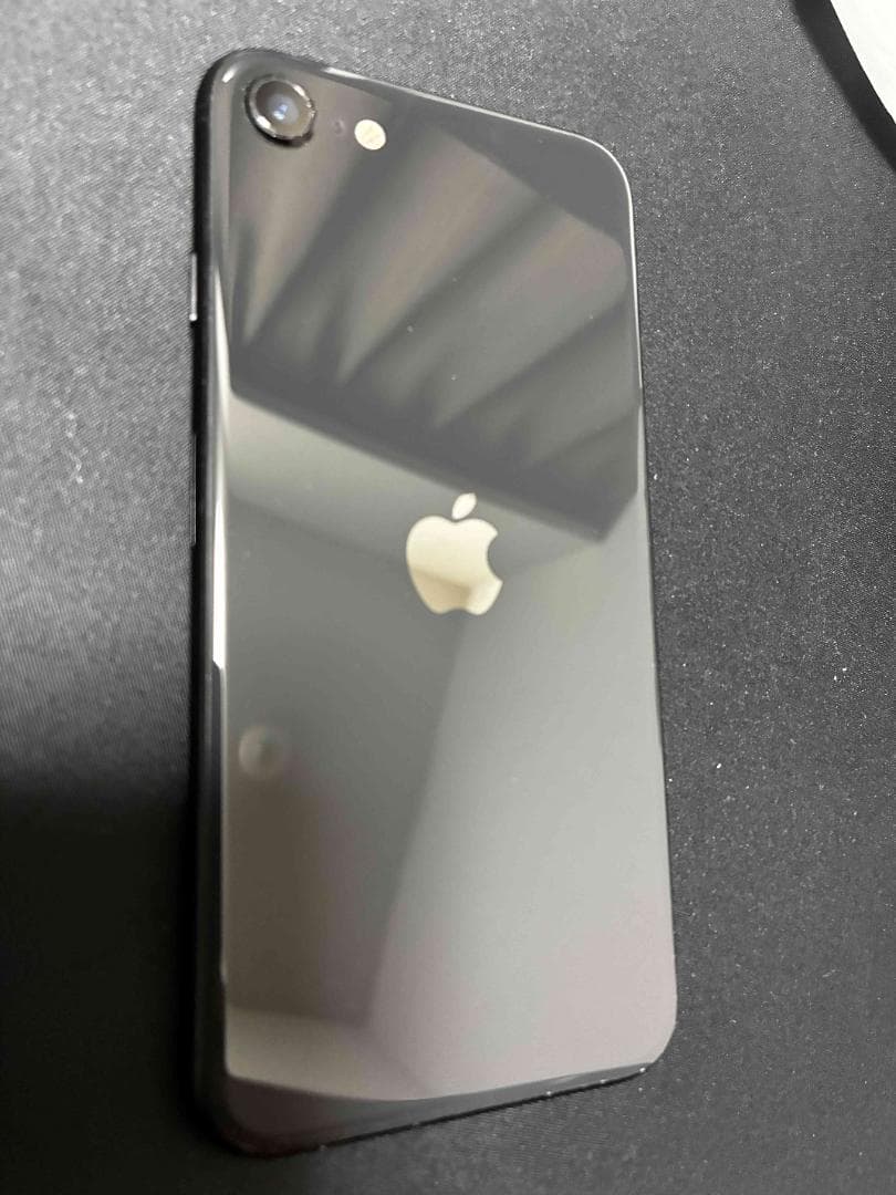 iPhone SE 第2世代 64GB　ブラック　simフリー