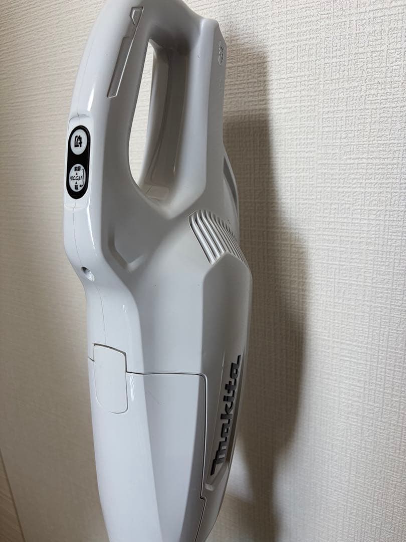 マキタCL107FDスティッククリーナー サイクロンアタッチメント付