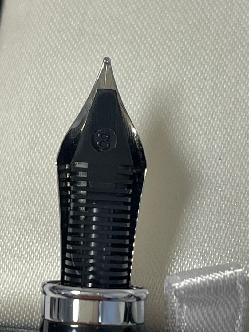 未使用　モンテベルデ(MONTEVERDE) インベンシア　万年筆　タキシード