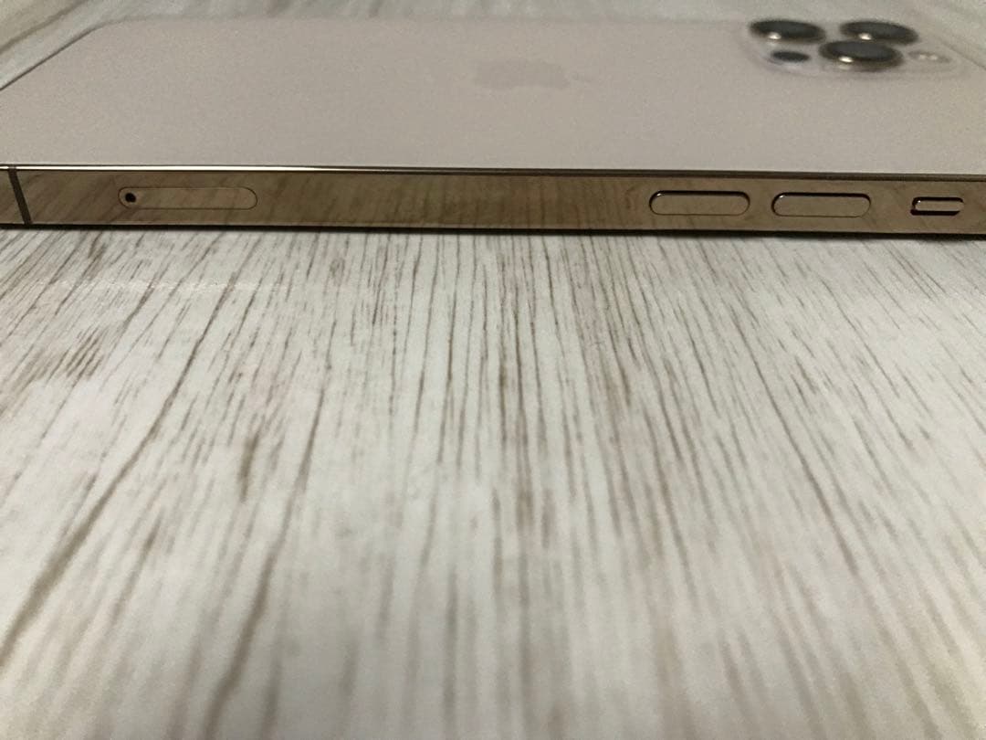 Apple iPhone 12 Pro ゴールド本体