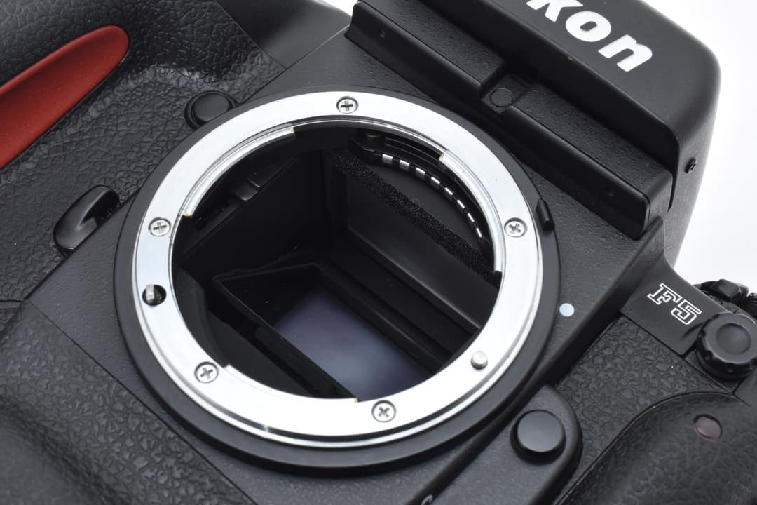 ■ 美品 ■ ニコン　Nikon F5 ボディ 2036