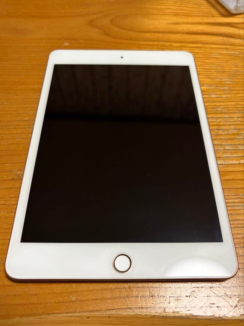 Apple iPad mini5ゴールド 本体　SIMフリー