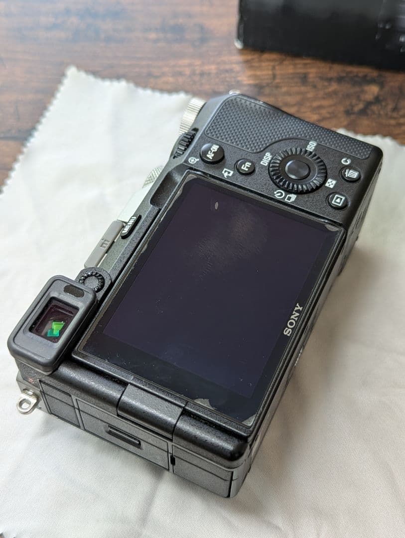 Sony α7C ミラーレス一眼 + バッテリーセット