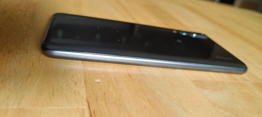 HUAWEI P20proブラック 本体