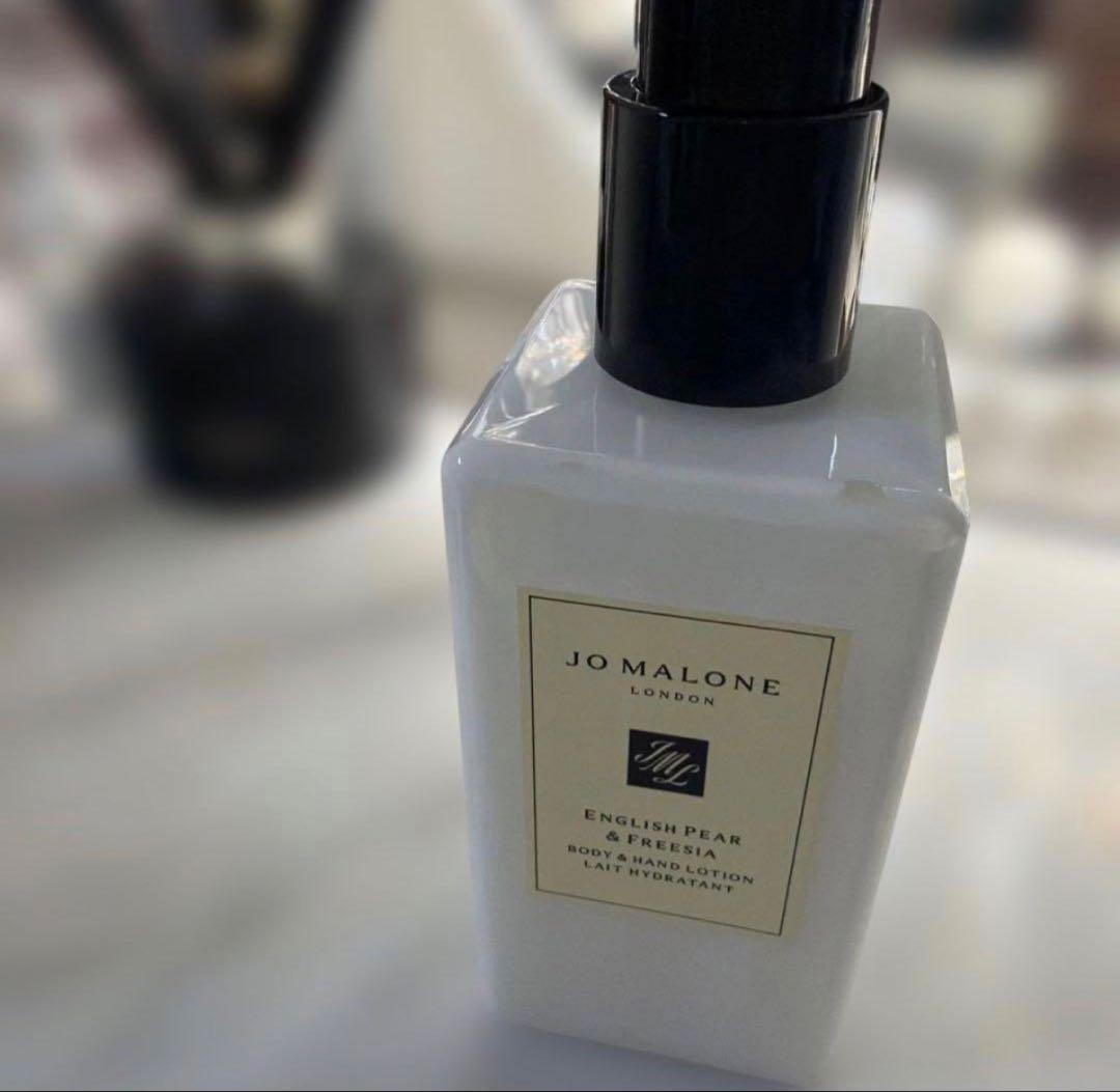 ジョーマローンPEAR & FREESIA ボディローション250ml