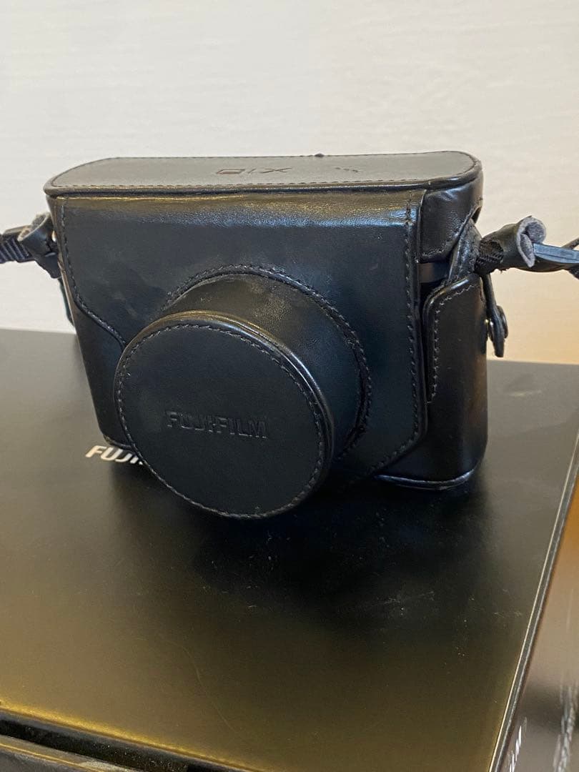 Fujifilm X20 シルバー コンパクトデジタルカメラ
