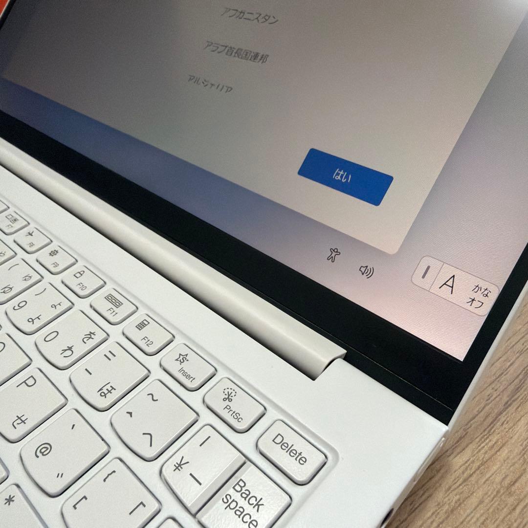 Windowsノート本体 Lenovo Yoga Slim 7 Carbon 13ITL5
