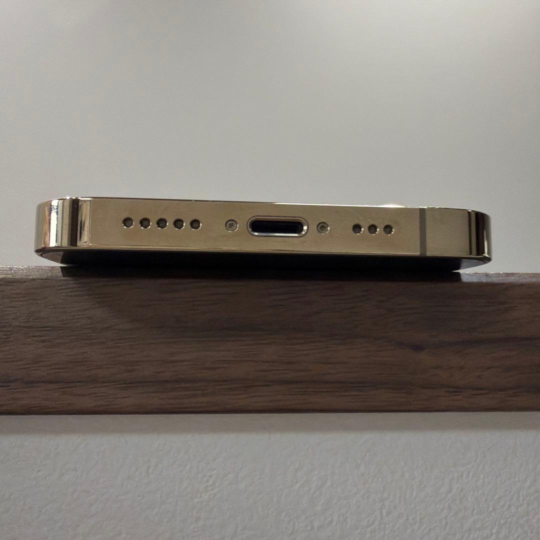 Apple iPhone 12 pro 512G 本体のみ