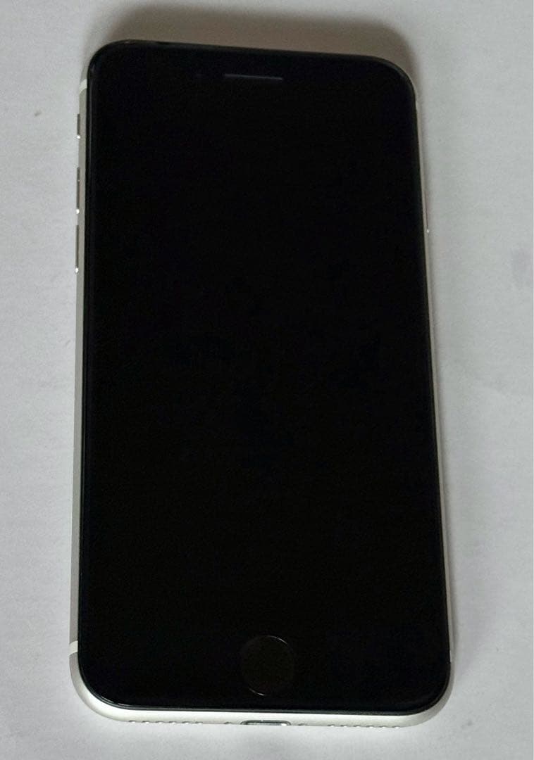 バッテリー最大容量96%　iPhone SE 第3世代 64GB スターライト