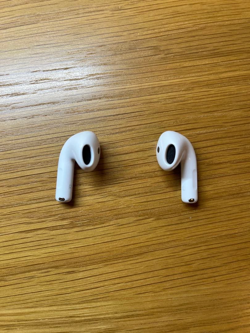 AirPods 4 ノイズキャンセリングあり　完品