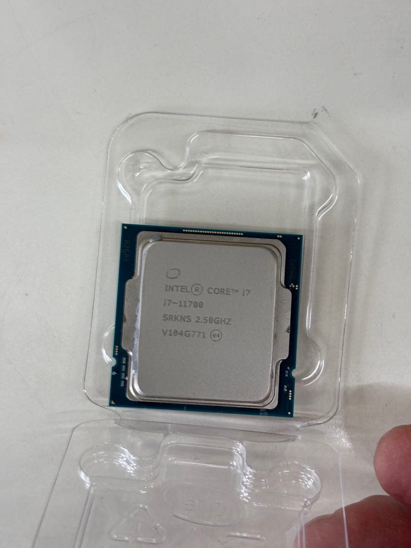 i7 11700 定格使用のみ　作動確認済