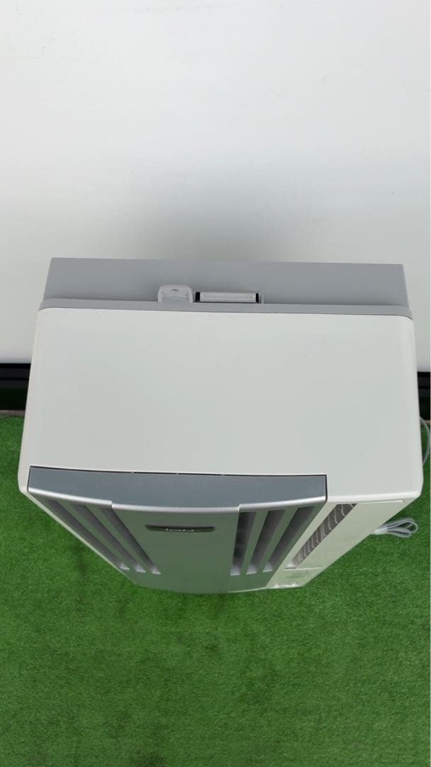コロナ窓用エアコン CW-A1823RE3 2023年製　iON