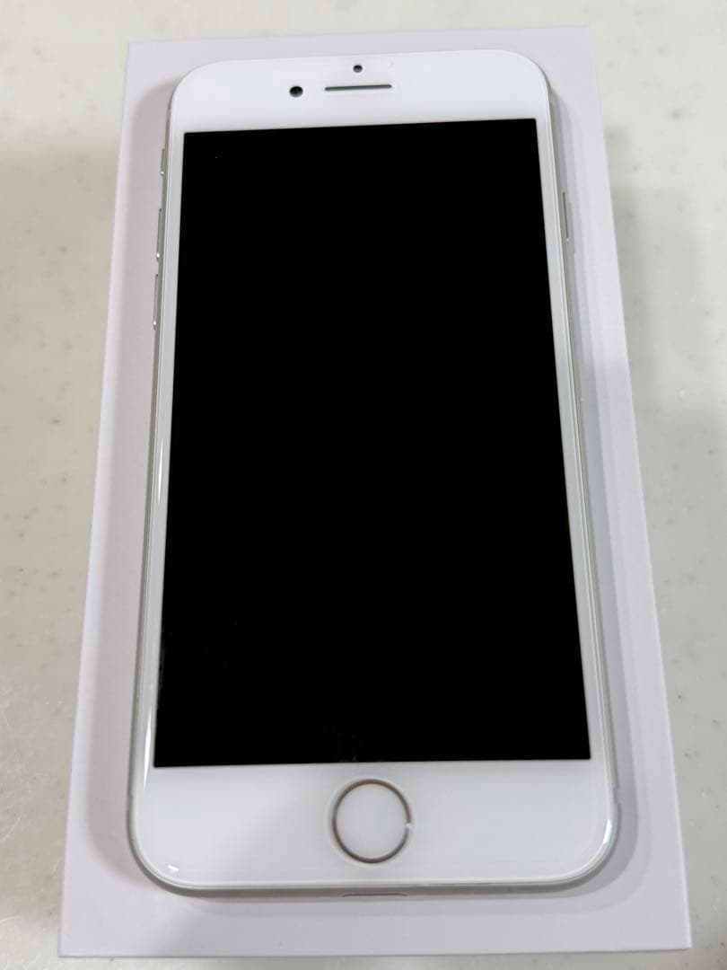 iPhone8本体