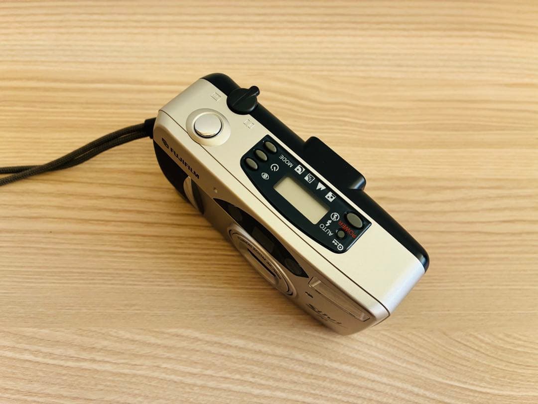 Fujifilm Silvi 70 コンパクトカメラ　動作確認済