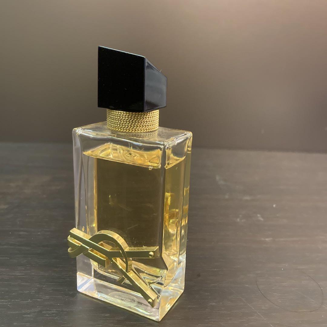 イヴ・サンローラン香水　LIBRE　 リブレ オーデトワレ 50ml