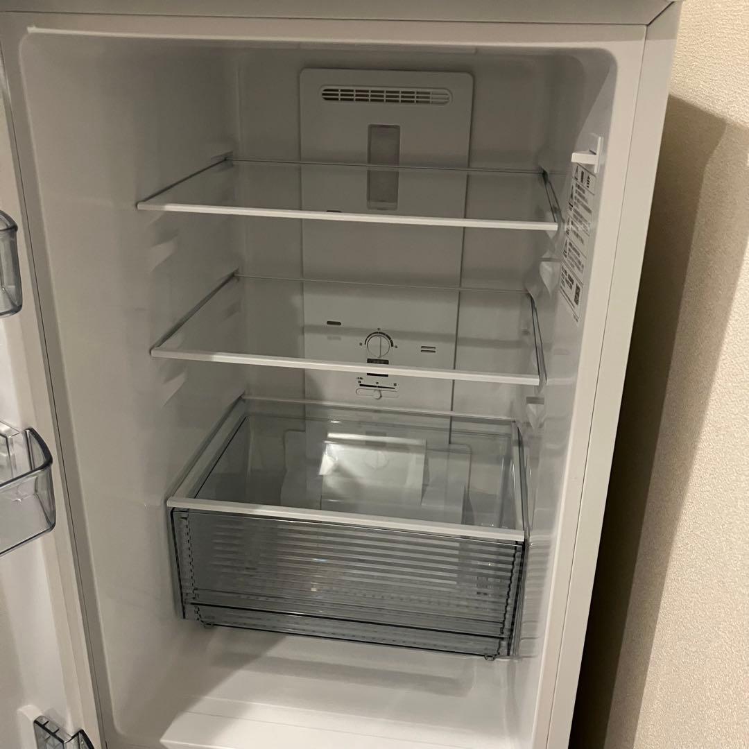 美品 シャープ 2ドア冷蔵庫 179L 2025年SJ-D18P-W 単身用