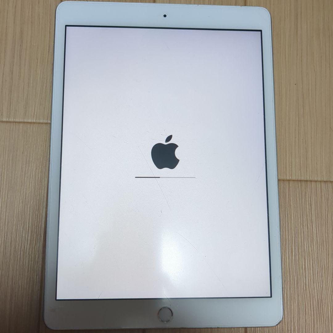 ち*ぶ様 Apple iPad (第8世代) シルバー 32GB