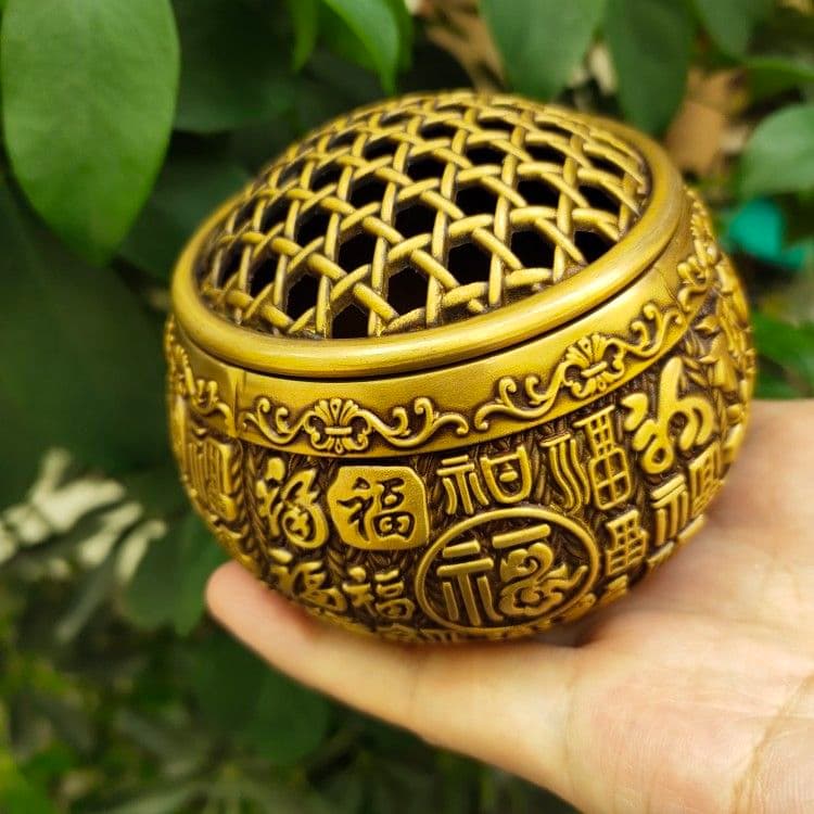 真鍮レリーフ百福網蓋薫香炉置物です 美術品