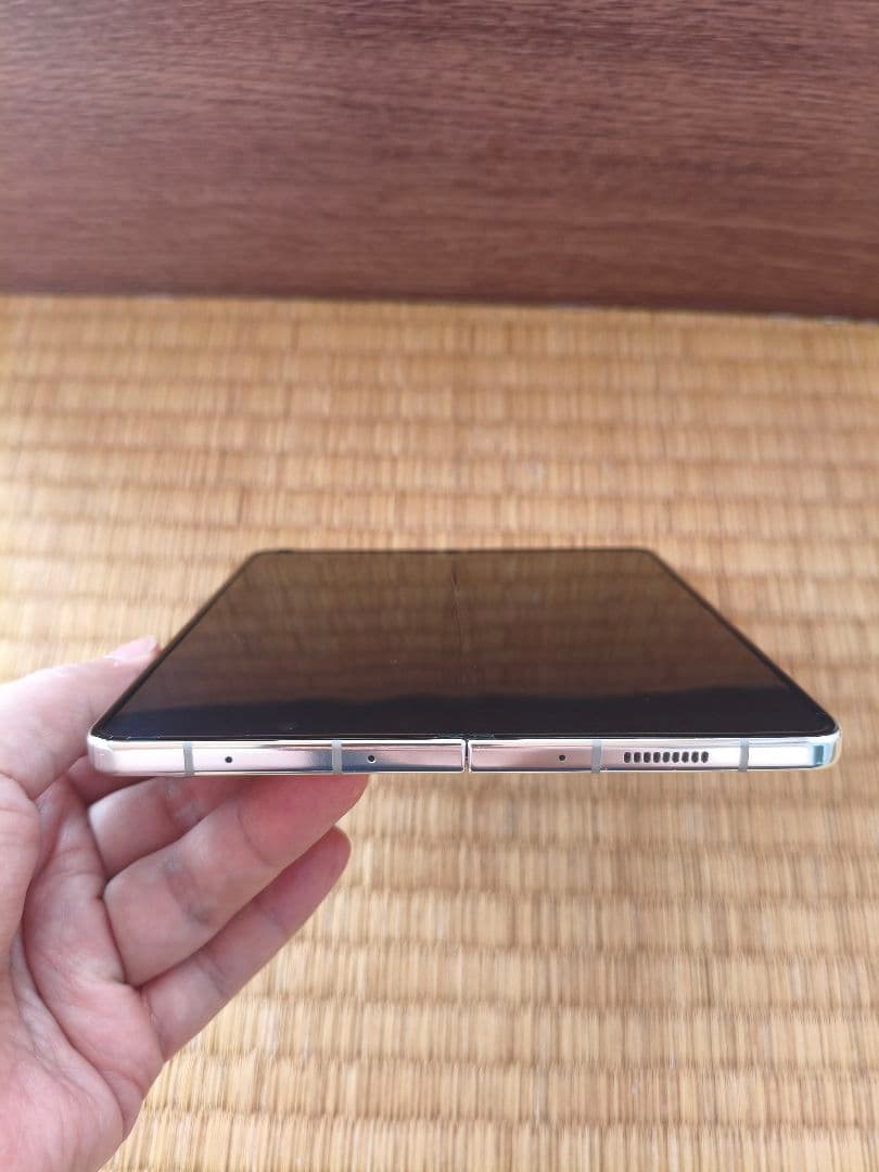 samsung galaxy z fold5 12/512GB 韓国版　ホワイト