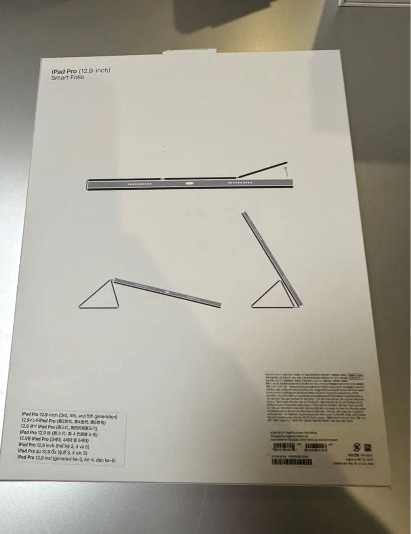 12.9インチiPad Pro （第6世代）用Smart Folio -ホワイト
