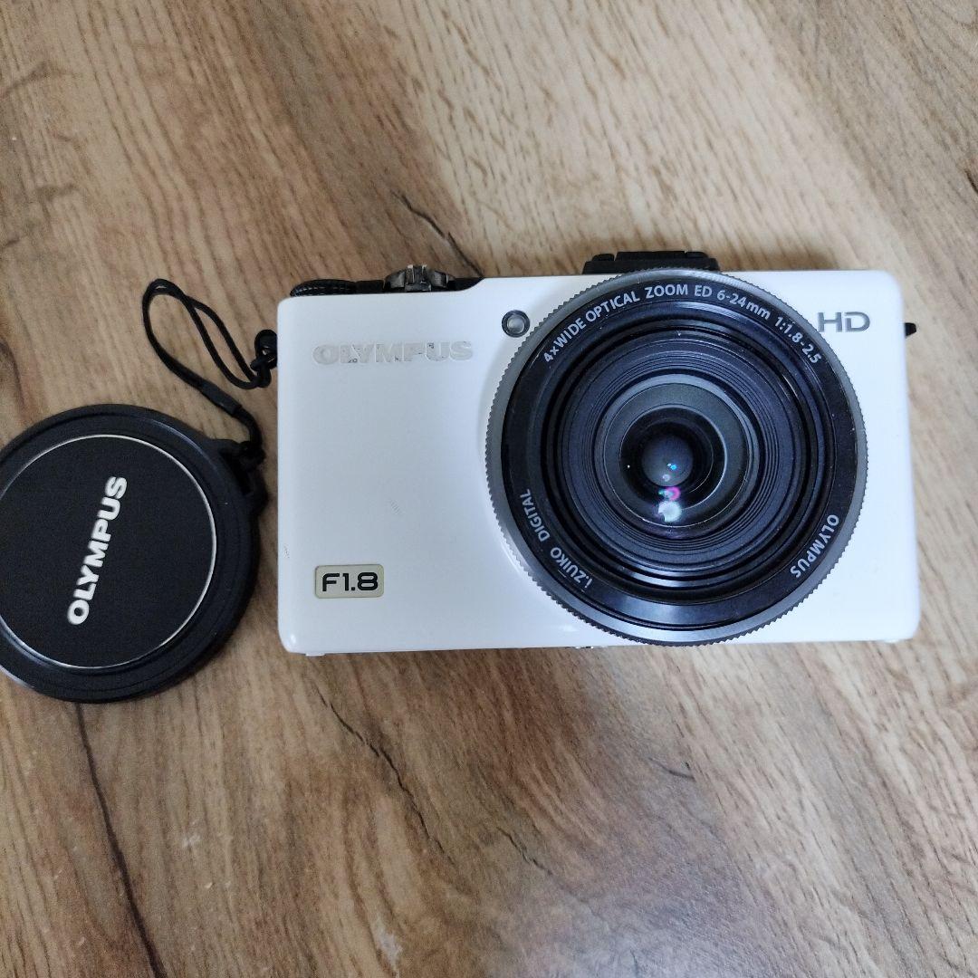 OLYMPUS　xz-1 10 MEGAPIXEL　デジタル　カメラ　白