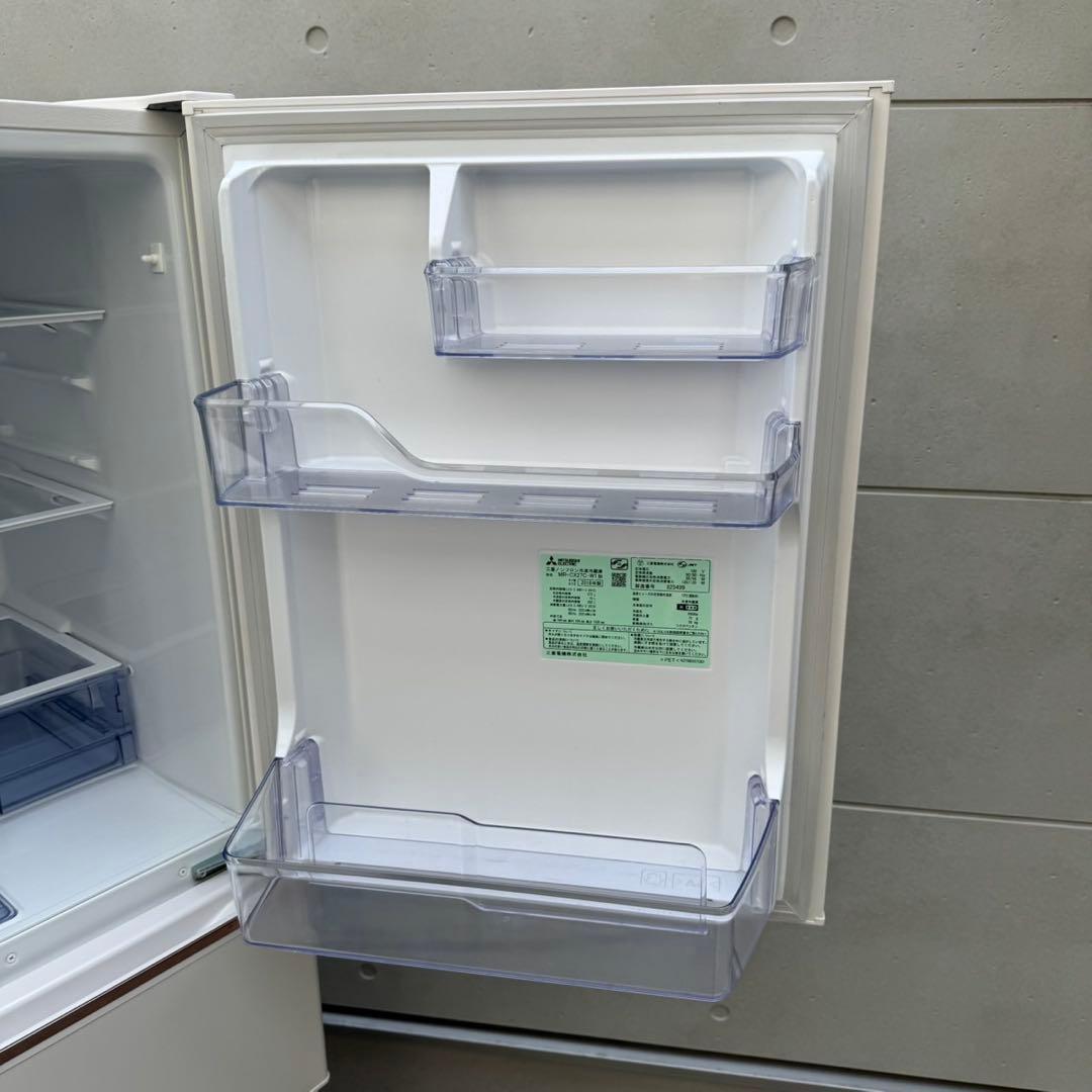 500⭐️送料取付無料★三菱冷蔵庫3ドア右開き　大型　自動製氷　200L〜300L