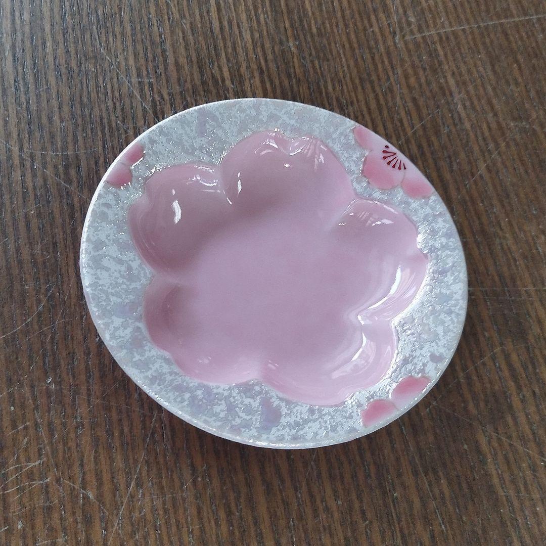 【新品・未使用】薄ピンク釉虹彩桜　煎茶碗皿　波佐見焼