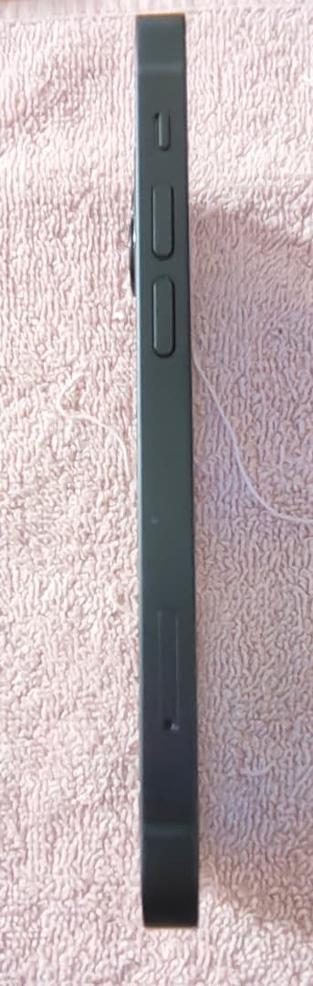 ​美品　iPhone 13 mini 128GB 北米版　マナー時シャッター音無