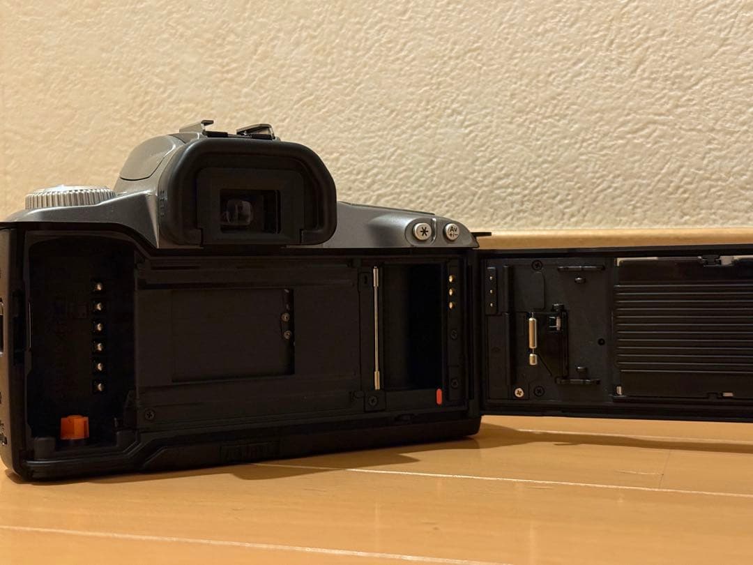 【長濱ねる 愛用】Canon EOS kiss III L フィルムカメラ