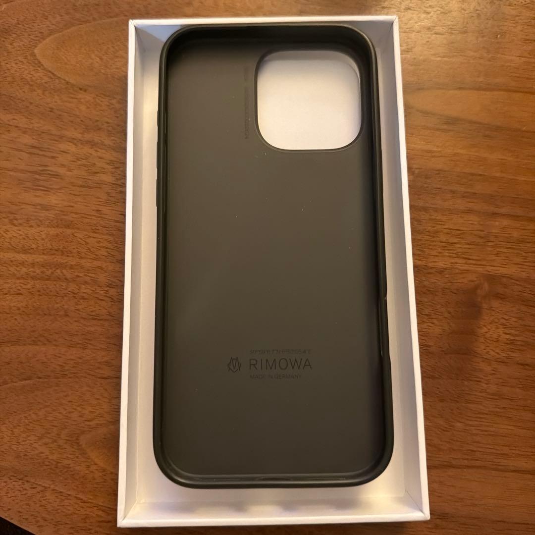 RIMOWA iPhone 16promax ケース　シルバー