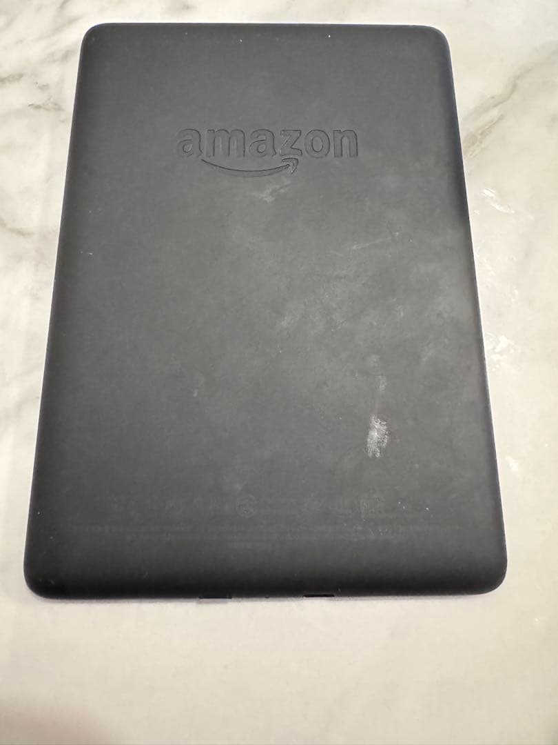 Kindle Paperwhite 第10世代　Amazon 広告あり