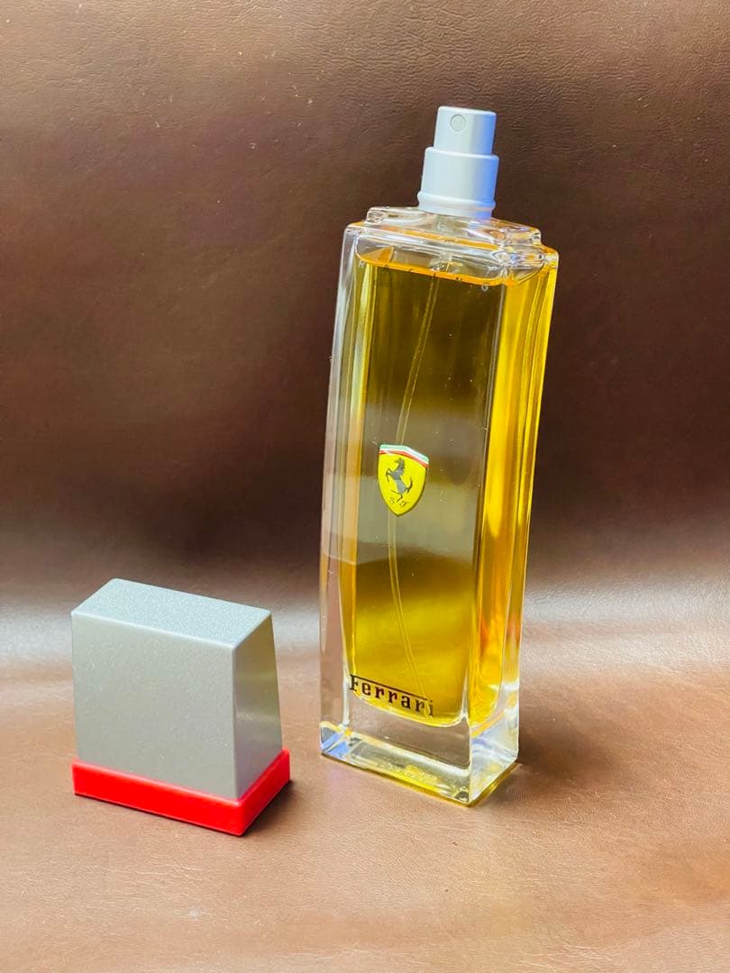 ほぼ未使用 Ferrari フェラーリ RACING レーシング 50ml