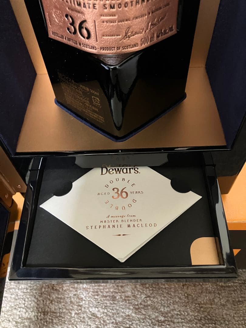 定価26万円メーカー正規品デュワーズDewar's 36年 ギフトボックス入り