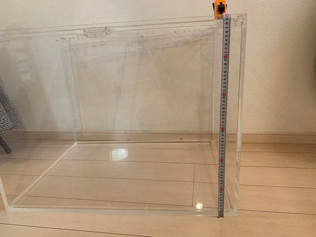 【お値下げ】アクリル水槽 中型 蓋付き 高透明