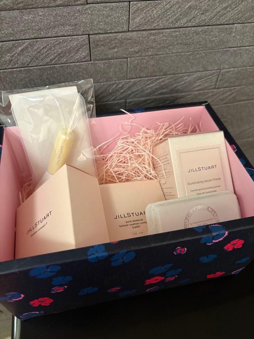 JILLSTUART ベースメイクコスメセット　ギフトBOX入り♡5点セット