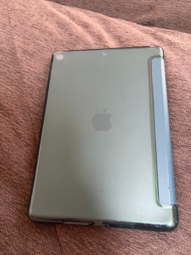Apple iPad 8世代 128GBタブレット