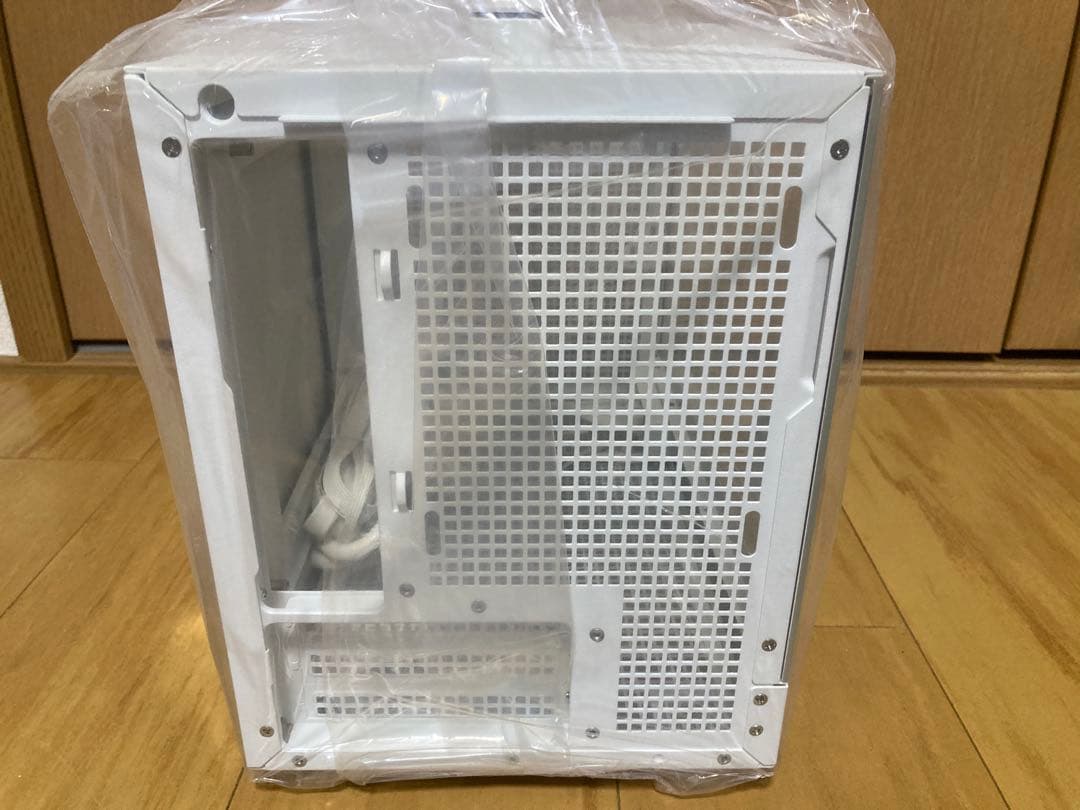 DeepCool CH160 WH 開封未使用品と縦置きベース