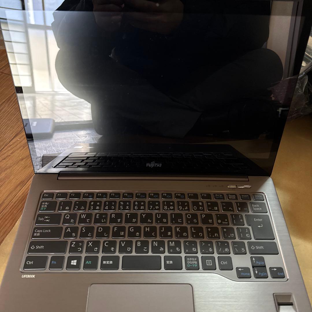 美品LIFEBOOK FMVWMU1N77ノートパソコン　富士通　FUJITSU