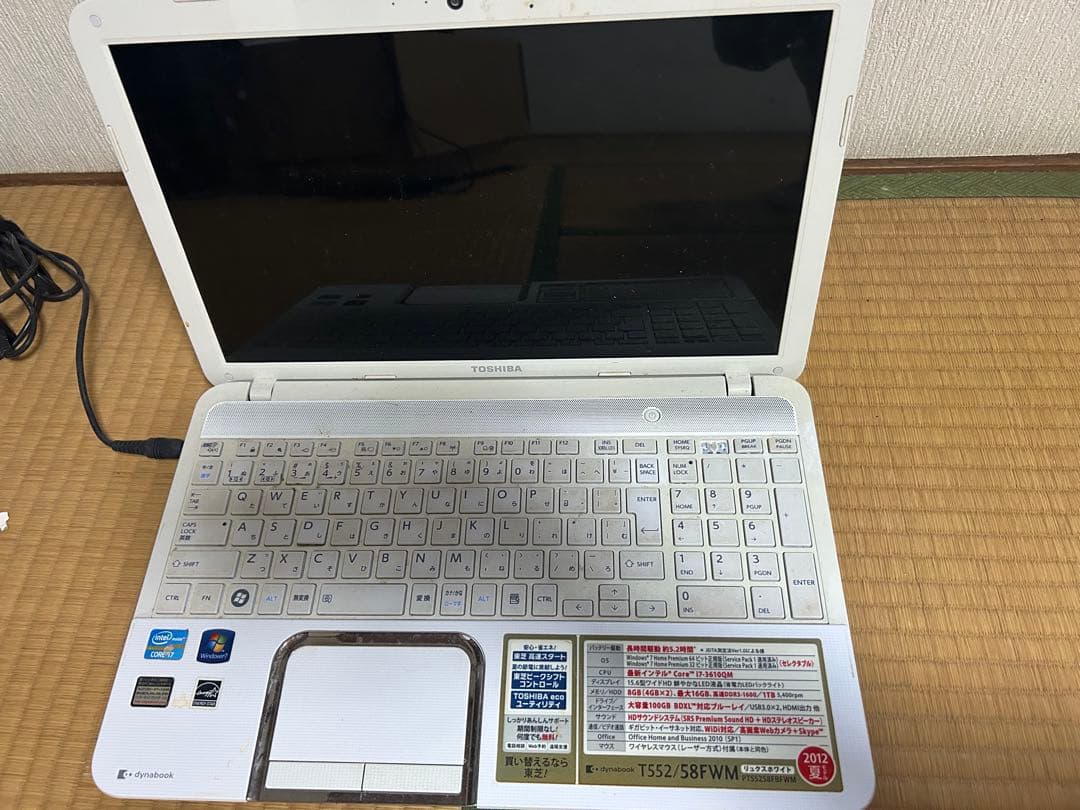 【ジャンク品】Toshiba T552/58FWM ノートPC ホワイト