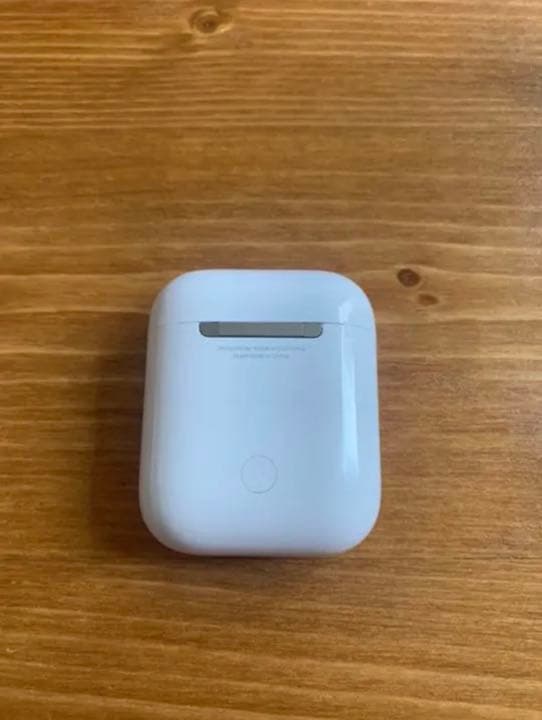 Apple AirPods 第一世代