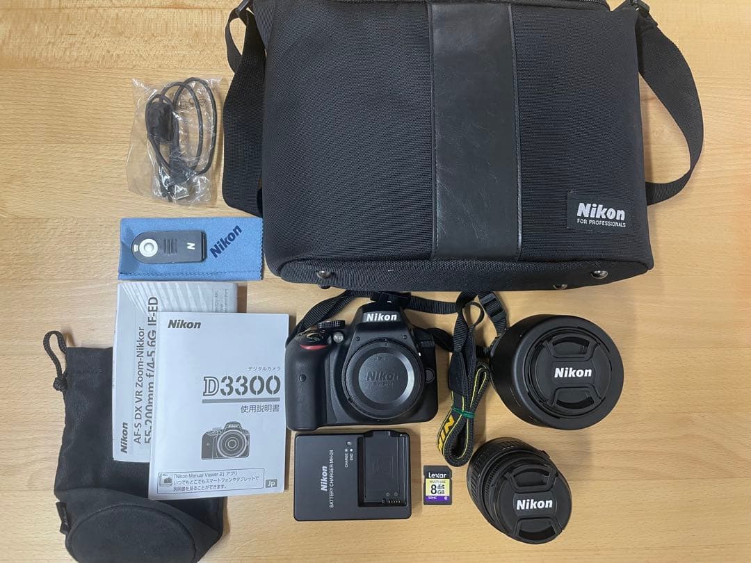 【美品】Nikon D3300 デジタル一眼レフカメラセット(S数1,545枚)