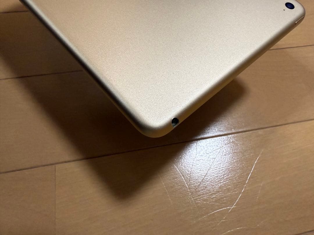 iPad mini 4 128GB Wi-Fi ゴールド